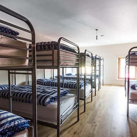Bay Hostel *